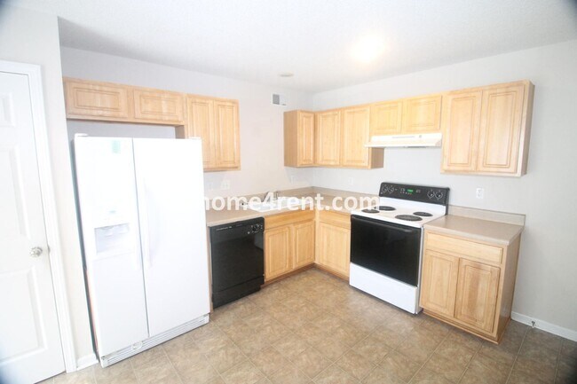Building Photo - Minutes From Legends Shopping Center!