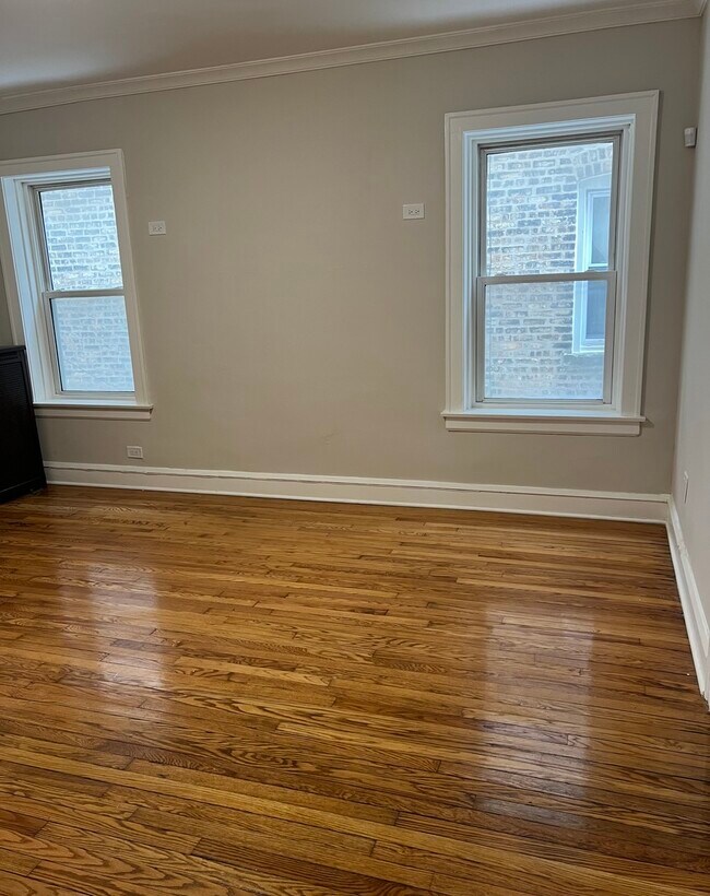 Foto del edificio - 5321 W Crystal St