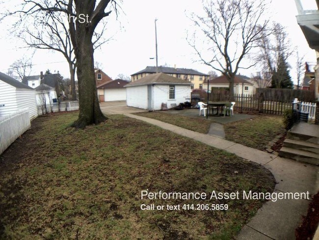 Building Photo - 2815 N 75th St