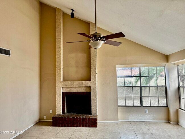Foto del edificio - 18601 N 48th Ave