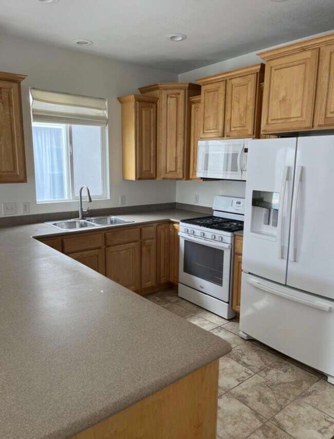 Foto del edificio - 6651 S Interlochin Ln