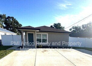 Building Photo - 640 E Grapefruit Ave