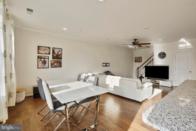 Building Photo - 24553 Rosebay Terrace