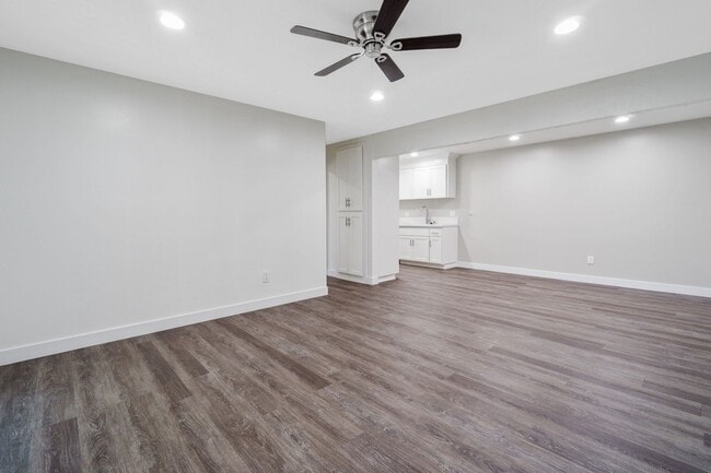 Interior Photo - La Palma Woods Apartments