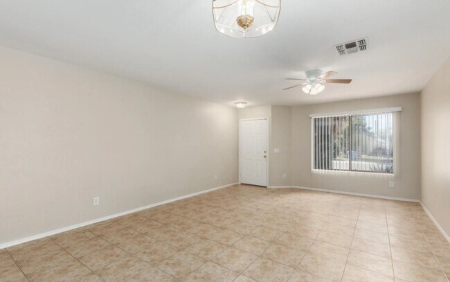 Foto del edificio - 6214 W Southgate St