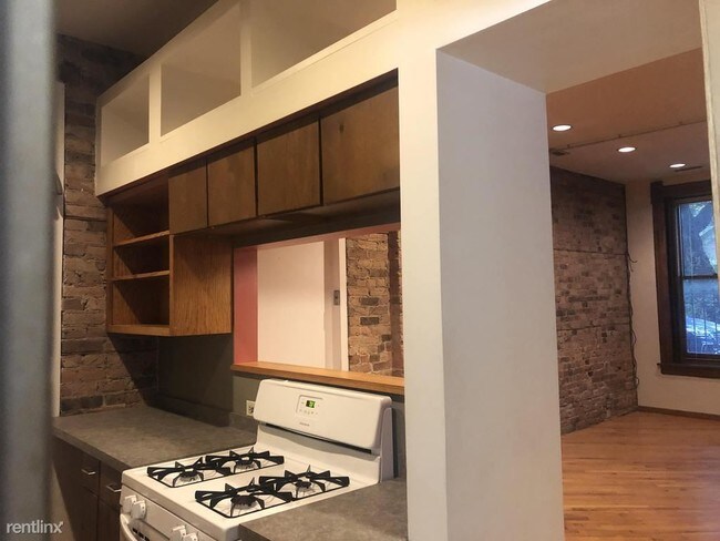 Foto del edificio - 2241 N Wayne Ave