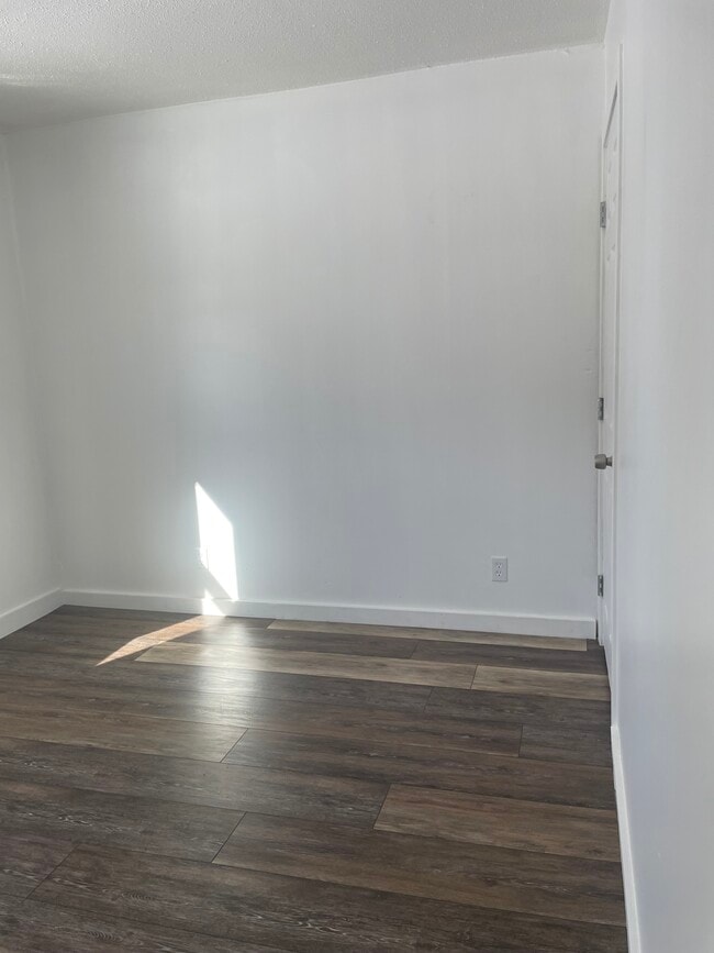 Building Photo - 17 Knoxville Ct