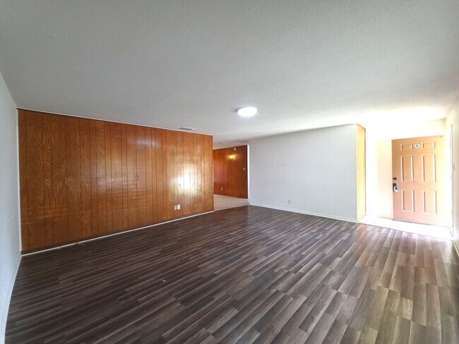 Foto del edificio - 501 E Reagan St