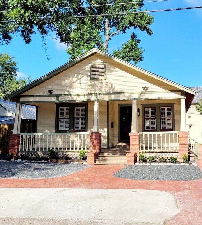 Foto del edificio - 1329 Alexander St