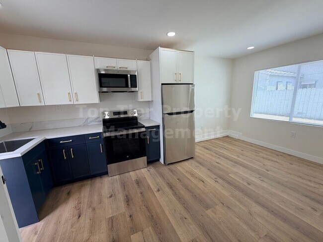 Foto del edificio - **BRAND NEW - 1 bed, 1 bath Unit in the Heart of South Park - Available NOW***