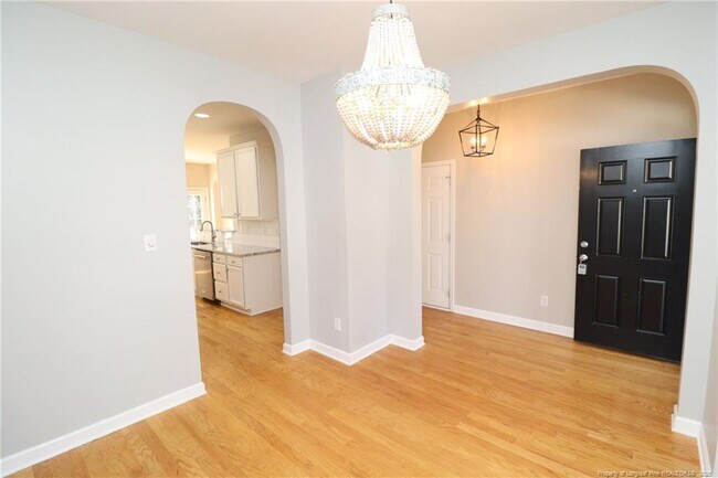 Foto del edificio - 605 Courthouse Dr