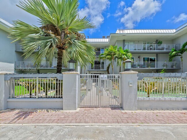 Foto del edificio - 7403 SW 82nd St