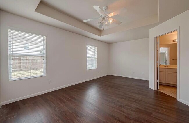 Building Photo - 5242 Espuela Ln
