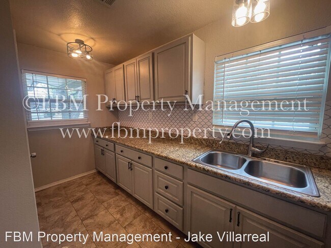 Foto del edificio - 3 br, 2 bath House - 200 Pensacola Ave