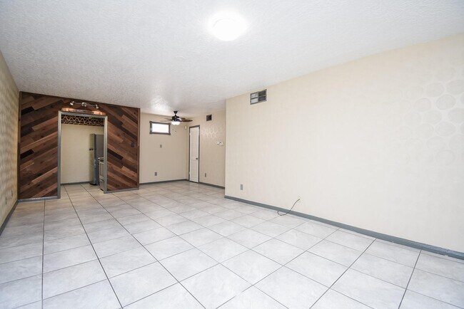 Foto del edificio - 2507 Montrose Blvd