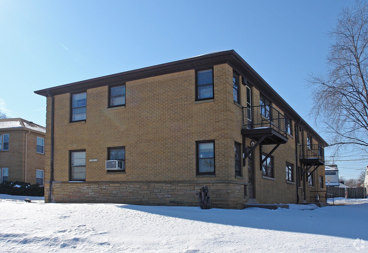 Building Photo - 7157-7159 Appleton Ave