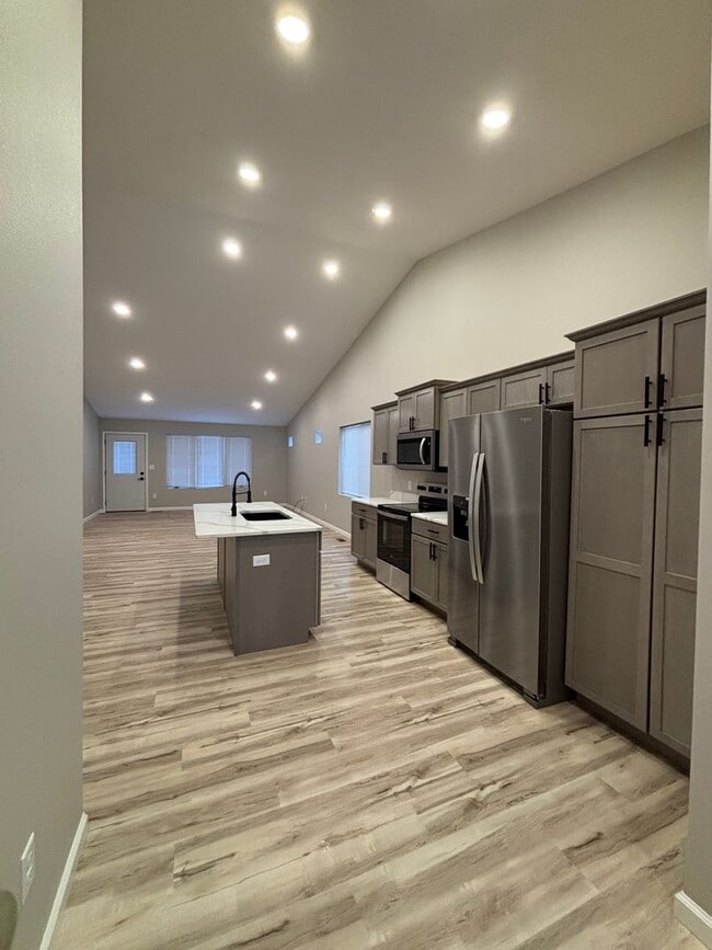 Foto del edificio - 2532/2528 Landmark Drive