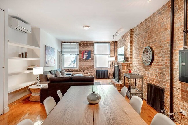 Building Photo - 555 Third Avenue