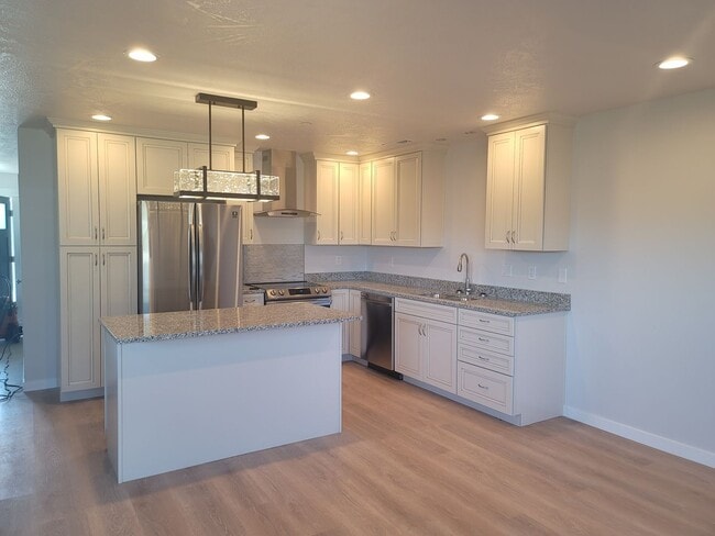 Building Photo - 930 E St