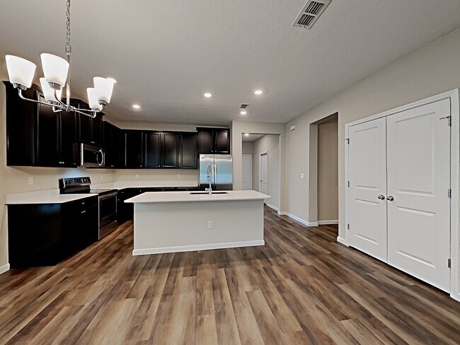 Foto del edificio - 161 Stone Arbor Ln