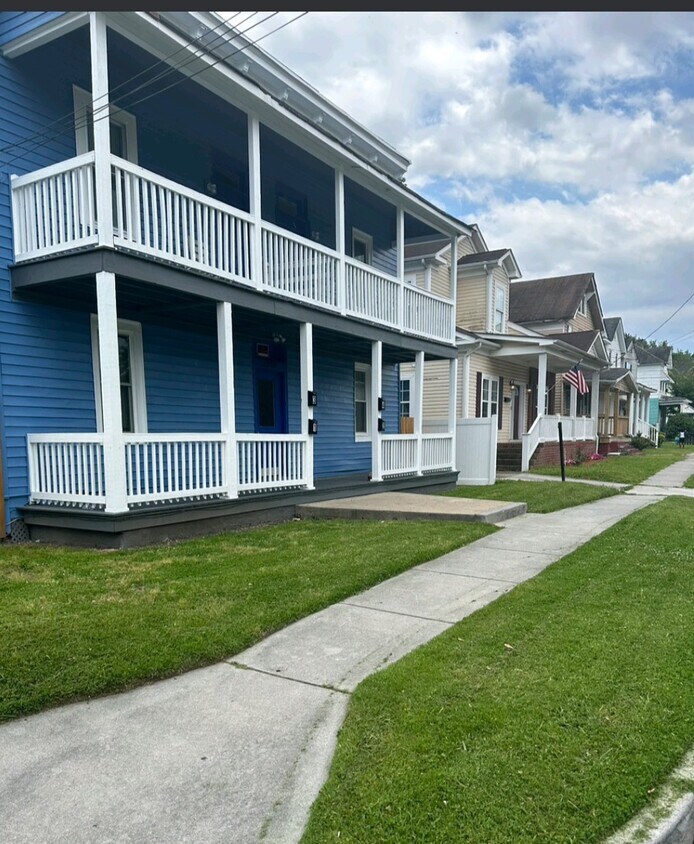 Primary Photo - 1542 Dungee St