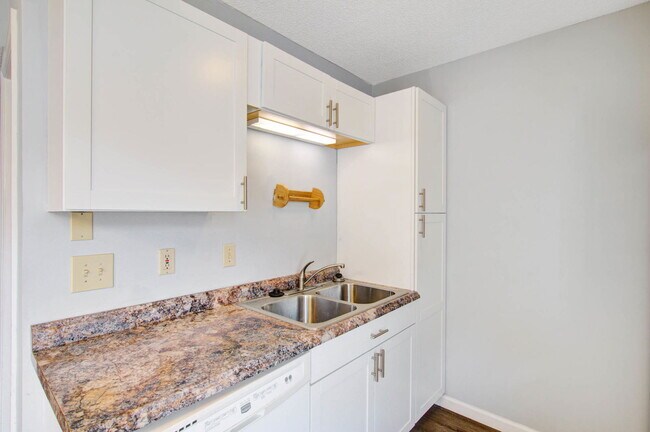 Foto del edificio - 107 Hickory Ln