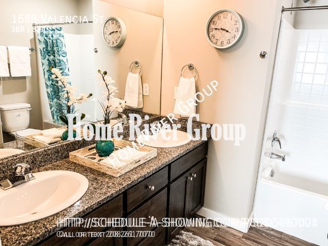 Foto del edificio - BRAND NEW 3-Bed 2.5-Bath Townhome!