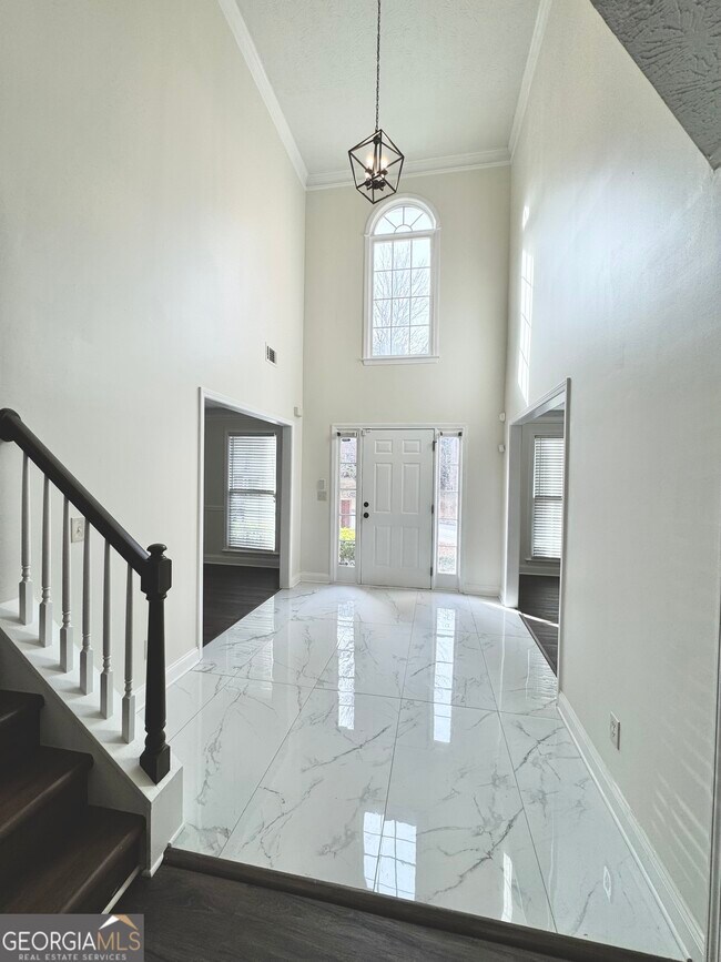 Foto del edificio - 6284 Southland Ridge