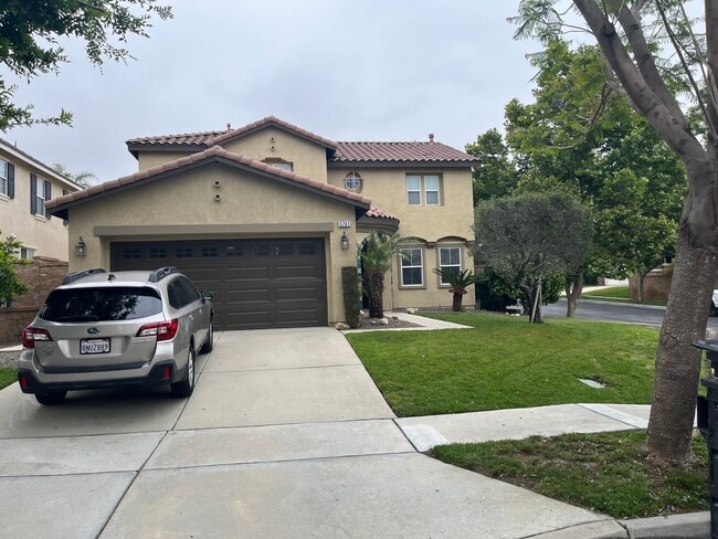 Foto del edificio - Beautiful Corner lot home in gated community.