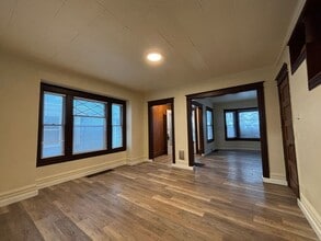 Building Photo - 205-207-207 Magee Ave