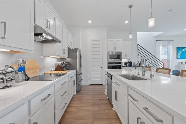 Foto del edificio - 16913 Adoro Dr