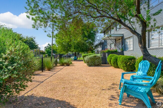 Apartamentos Lakewood Plaza - Lakewood Plaza