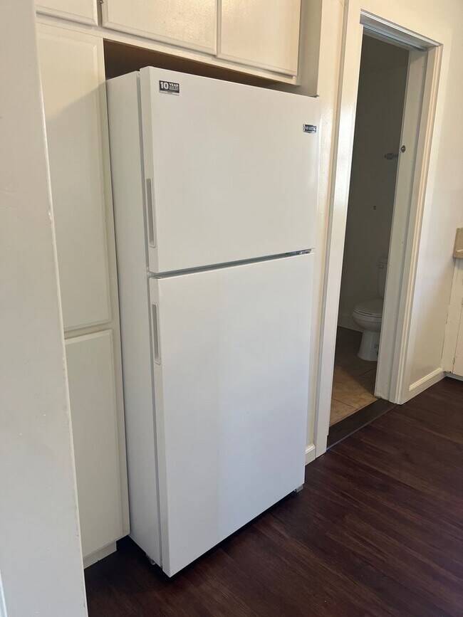 Building Photo - Super Cute 2BD/2BA House in SLO