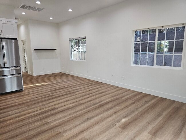 Dining room - 6380 Klamath Dr