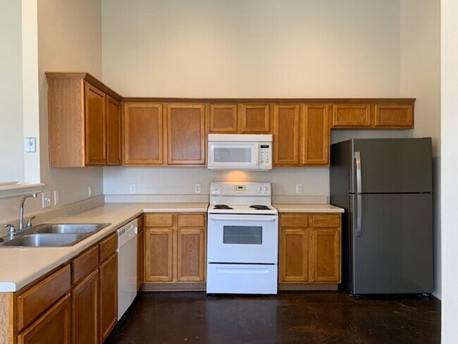 Foto del edificio - Townhome for rent