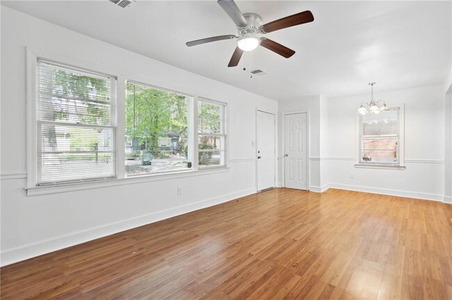 Building Photo - 509 Park Valley Dr NW