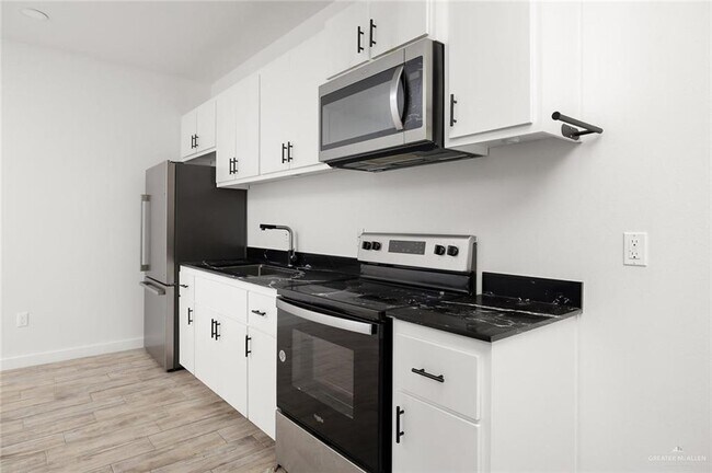 Foto del edificio - 1429 W Harrison Ave