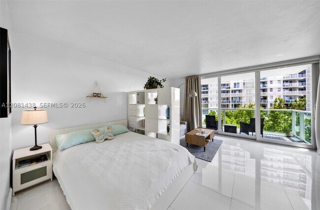 Foto del edificio - 1000 West Dr