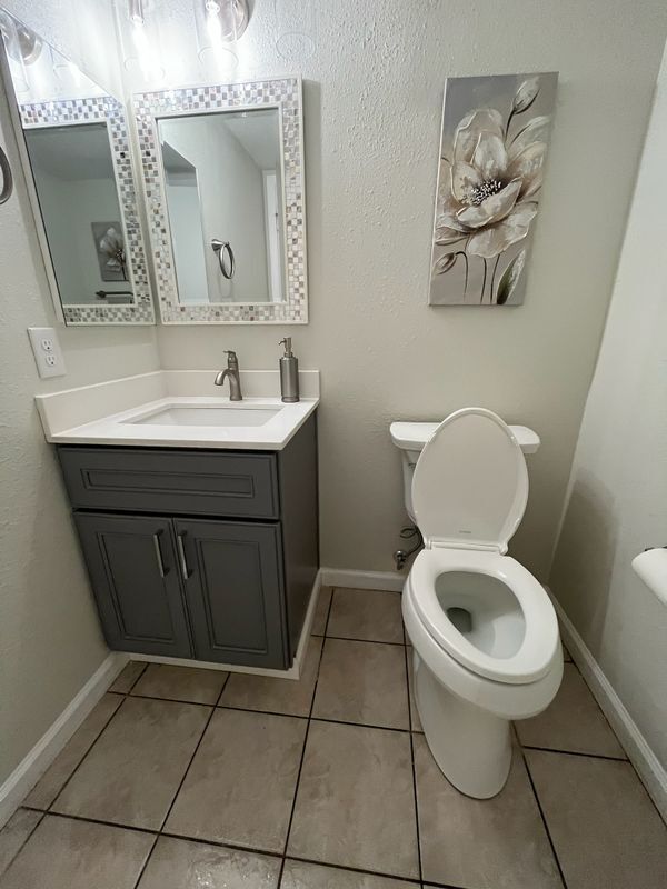 Building Photo - 907 Brandon Way