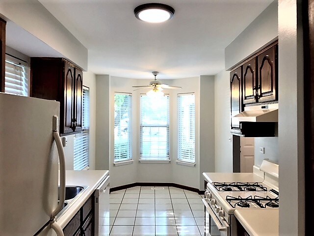 Foto del edificio - 311 Green Knoll Ln