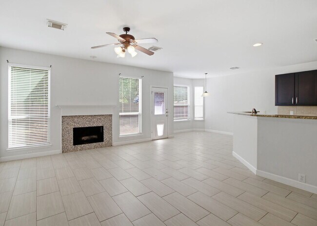 Building Photo - Gated Schertz Home with Loft, Greenbelt and Community Pool!
