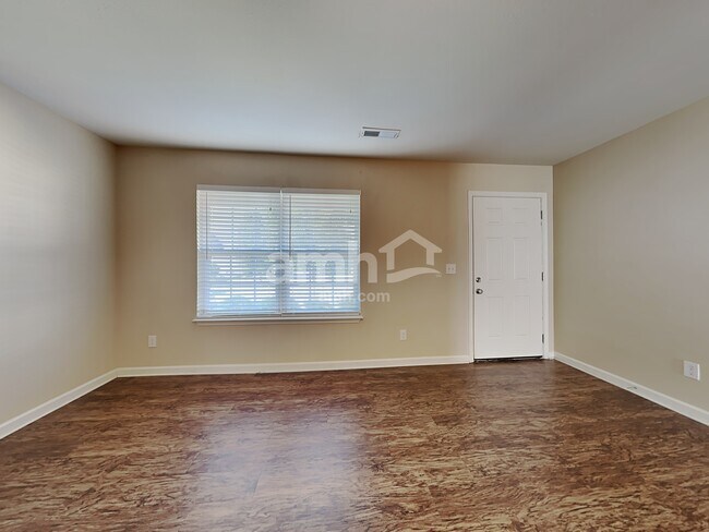 Foto del edificio - 5963 Odenton Ln