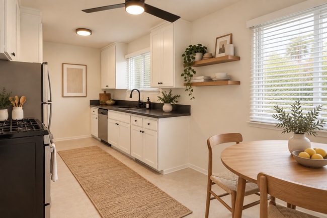 Interior Photo - 3800 Albright Ave