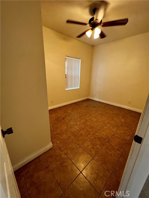 Building Photo - 211 S Olive Ave