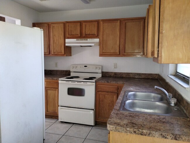 Foto del edificio - 2 Bedroom / 2 Bathroom Rental – Brooksville, Fl
