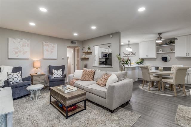 Foto del edificio - 6011 Danbury Ln