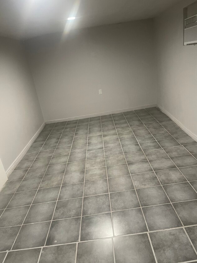 Bedroom with AC - 2302 E Yale St