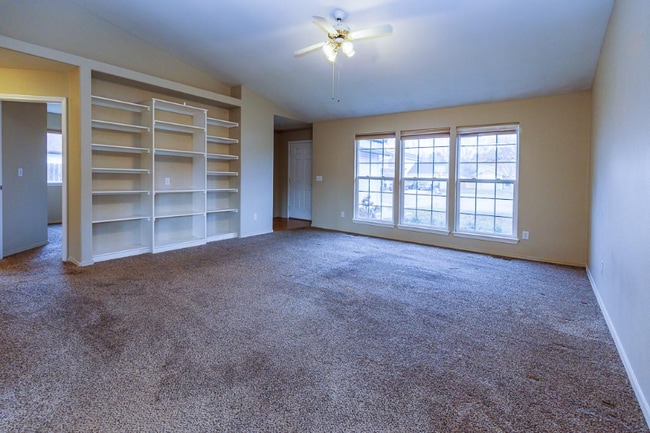 Building Photo - 6901 W Tamarindo Ct