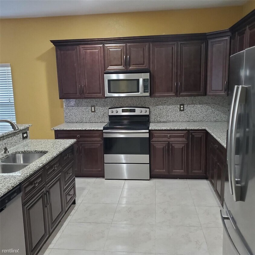Primary Photo - 5 br, 4 bath House - 4738 NW 119th Ave