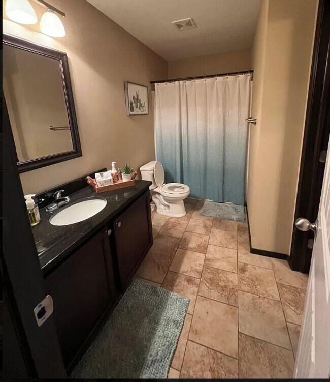 Building Photo - Large SE DUPLEX Pawnee and 127th -  locate...